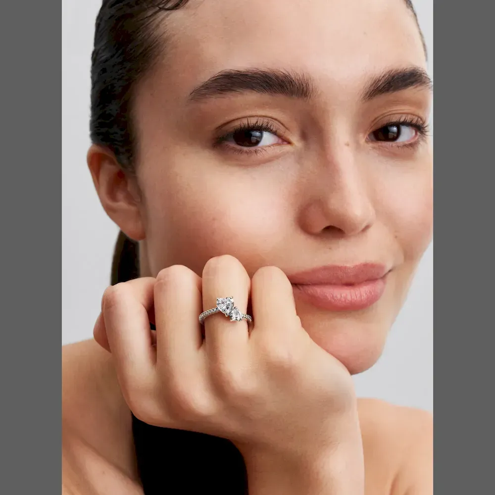Double Heart Sparkling Ring - Image 4