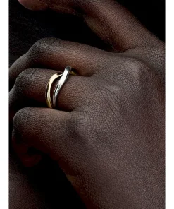 Alternative view of Two-tone Entwined Bands Ring