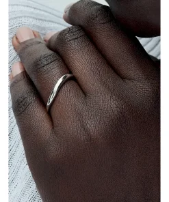 Alternative view of Organically Shaped Band Ring